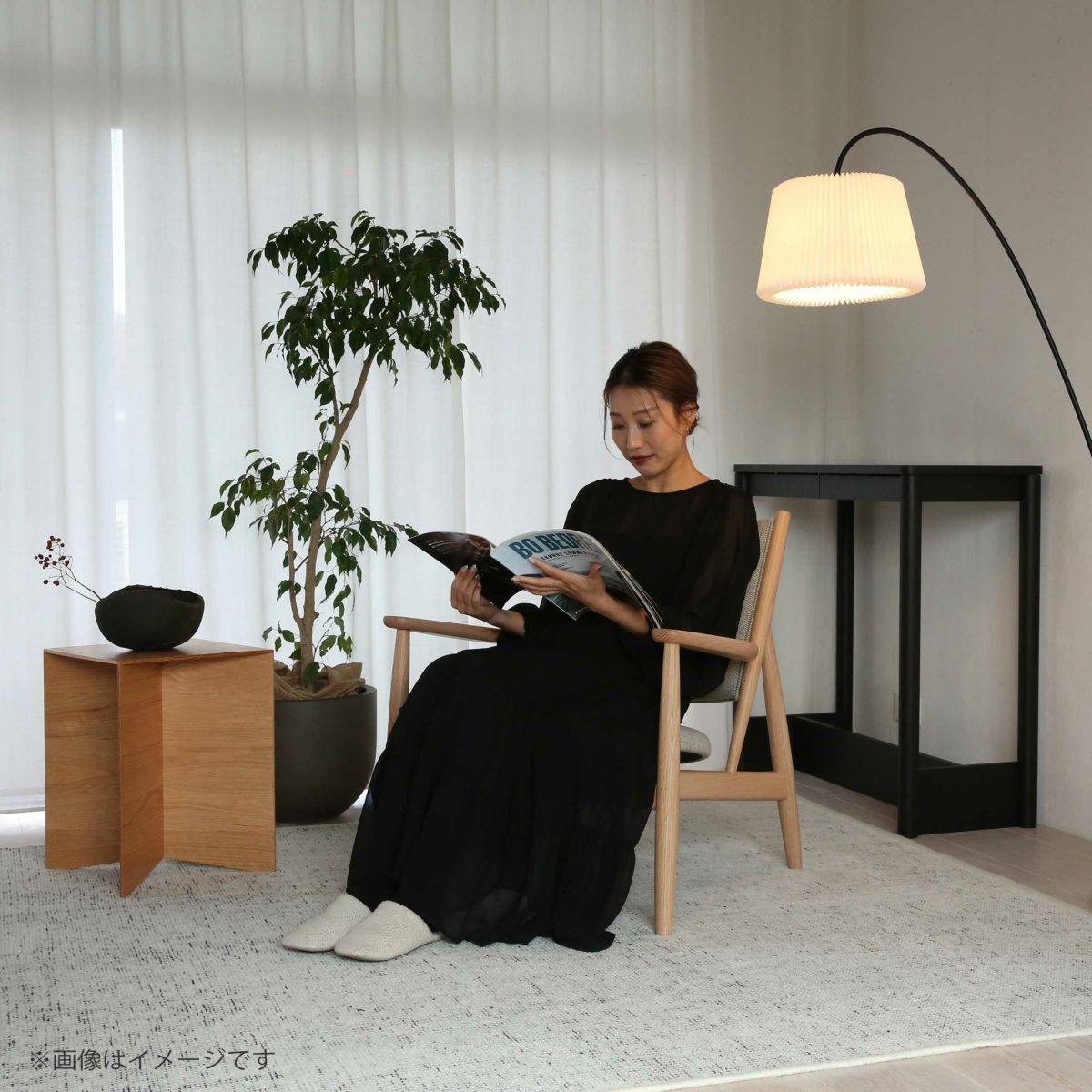 【ジャパンディセット】ARIAKE（アリアケ） / Summit Lounge Chair（サミット ラウンジチェア）/ Oak Natural / Molly 114+ Paperwood Side Table（ペーパーウッド サイドテーブル）/ Oak Natural
