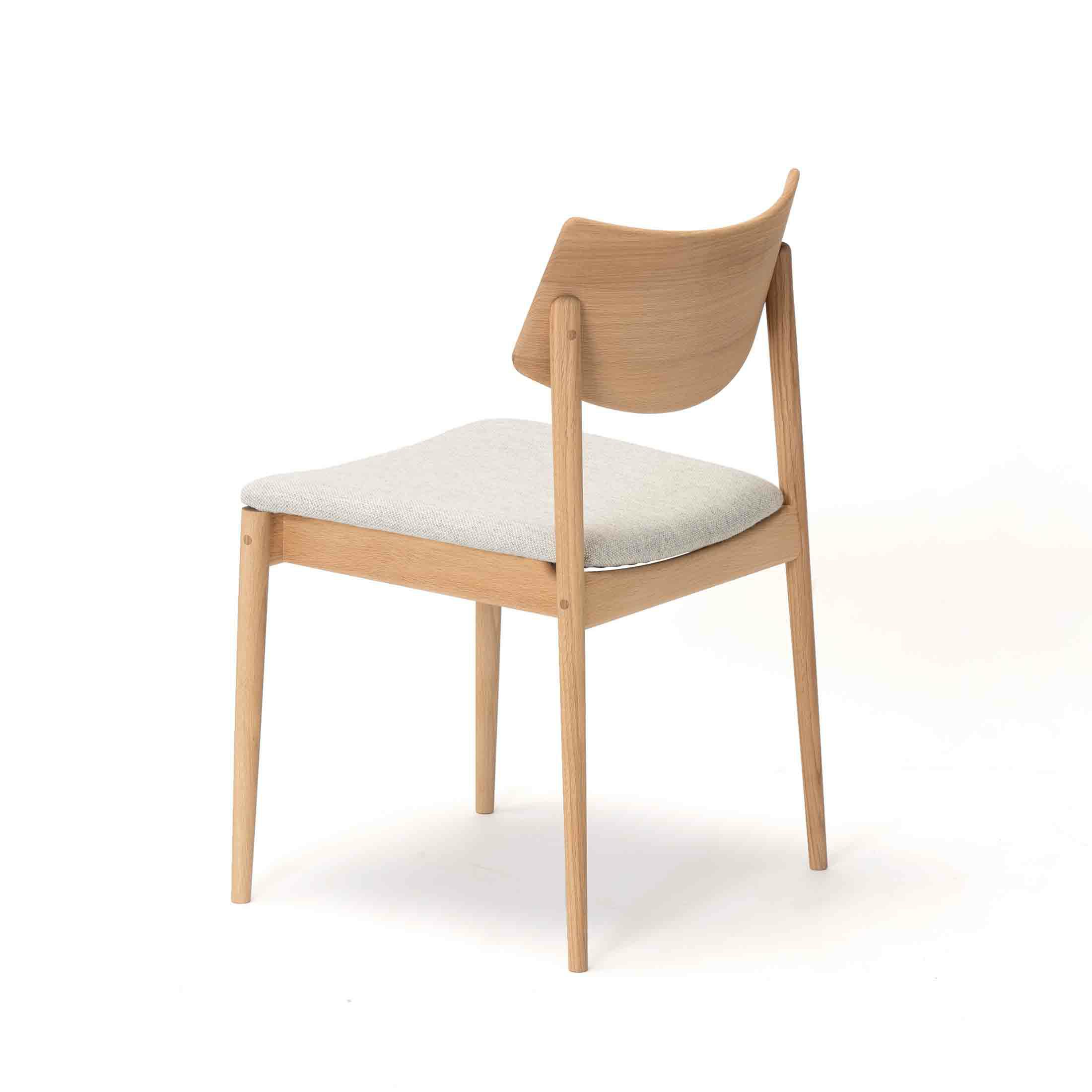 【ジャパンディセット】Karimoku Case（カリモクケース） / A-DT03 Φ120cm / ピュアオーク / ダイニングテーブル ＋ A-DC03×2脚 / ピュアオーク / ダイニングチェア