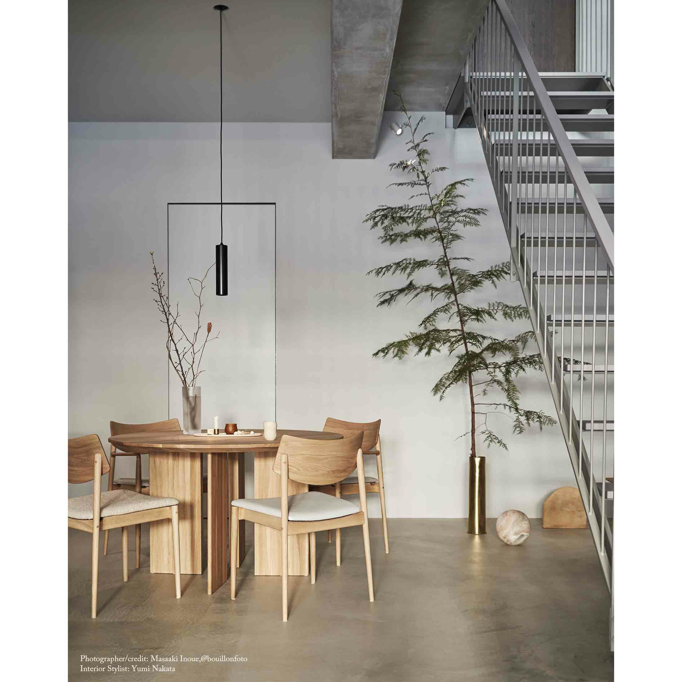 【ジャパンディセット】Karimoku Case（カリモクケース） / A-DT03 Φ120cm / ピュアオーク / ダイニングテーブル ＋ A-DC03×2脚 / ピュアオーク / ダイニングチェア