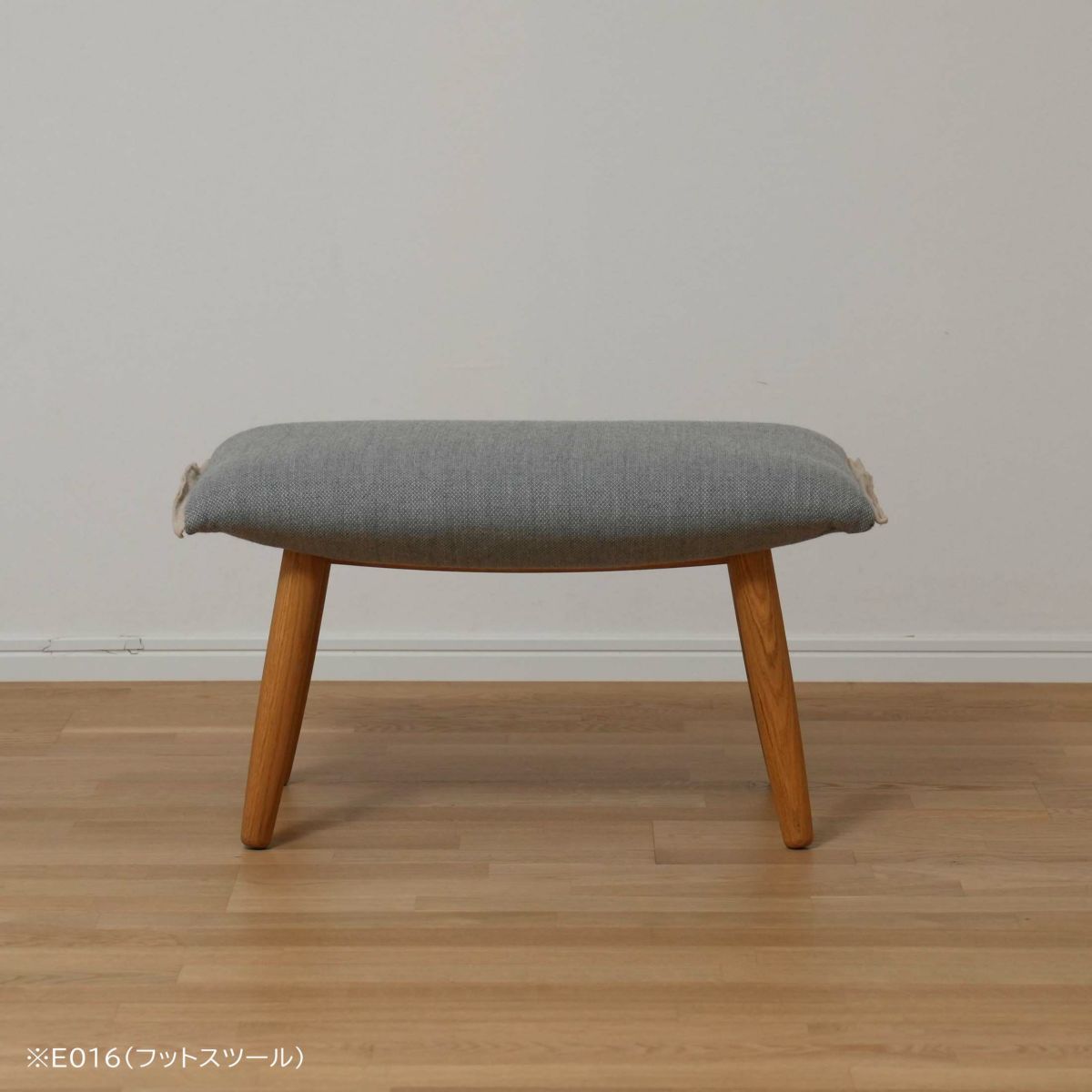 CARL HANSEN & SON（カール・ハンセン＆サン） / CH78 ラウンジチェア（復刻ママベア）ネックピロー付＋E016フットスツール / オーク材・オイル仕上げ