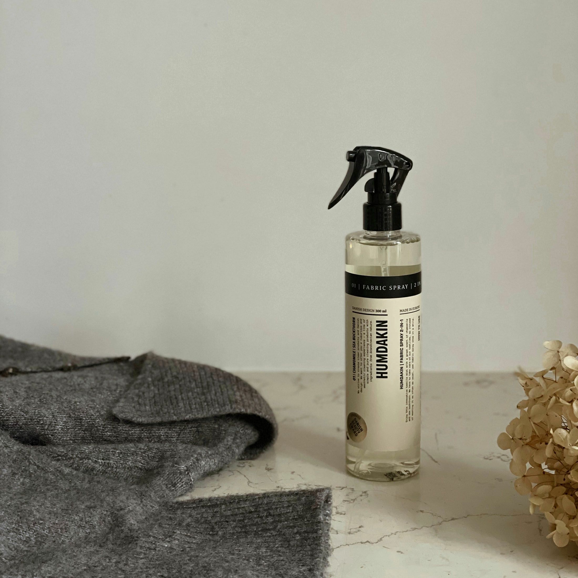 HUMDAKIN（ハムダキン） / FABRIC SPRAY（ファブリックスプレー） Chamomile&Sea Buckthorn（カモミール＆シーバックソーン）300ml 