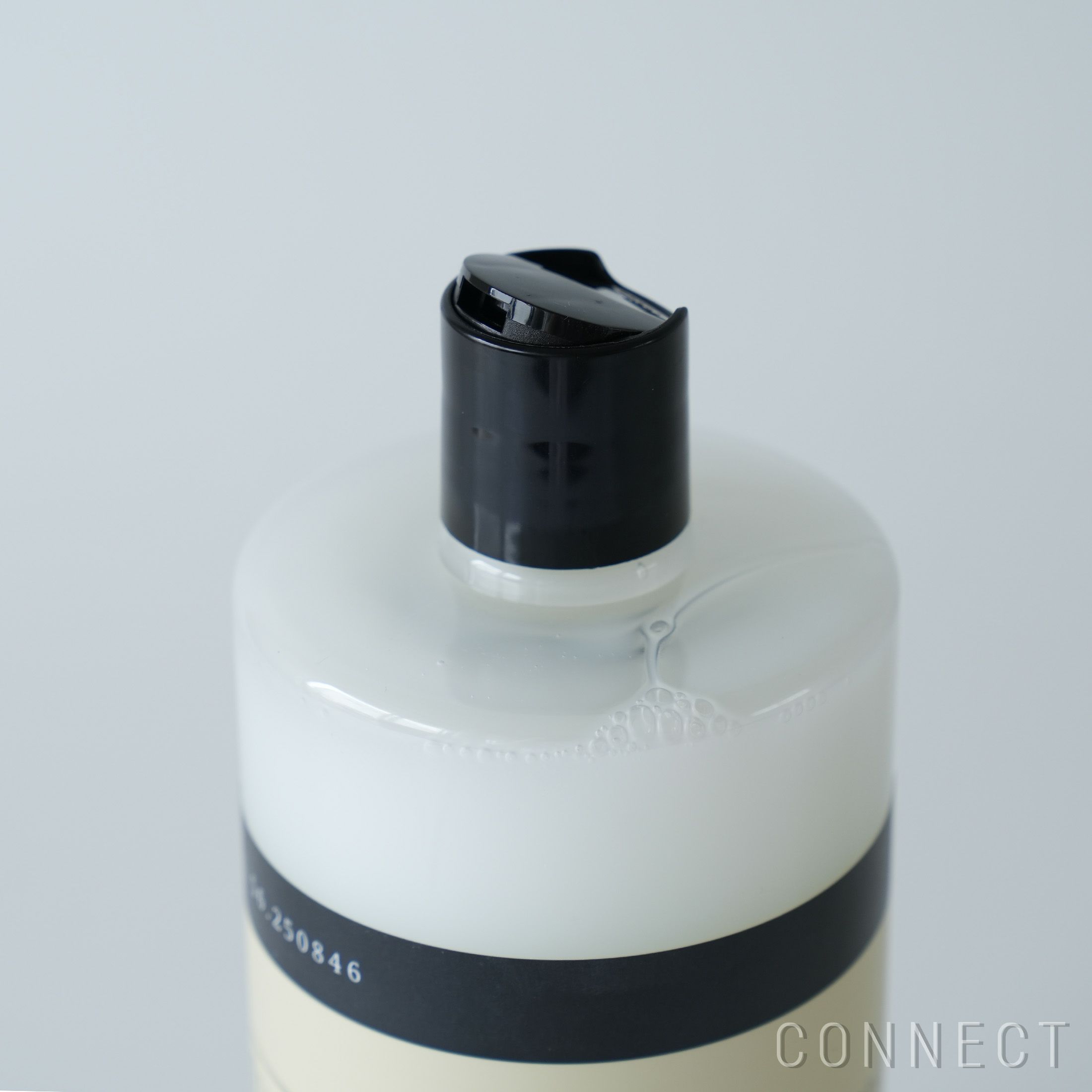 【送料無料】HUMDAKIN（ハムダキン） / FABRIC SOFTNER（ファブリックソフトナー） 01  Chamomile & Sea Buckthorn（カモミール＆シーバックソーン） 1000ml 