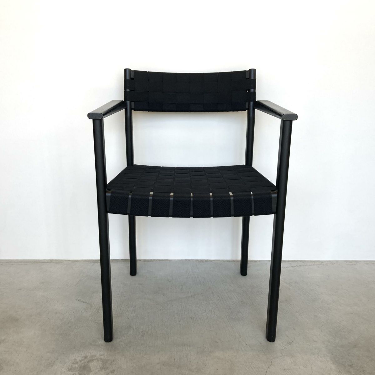 【アウトレット】FORM & REFINE（フォーム&リファイン） / Motif Armchair（モチーフ アームチェア） / Black Stained Oak（オーク ブラックステイン仕上げ） / チェア / No.2