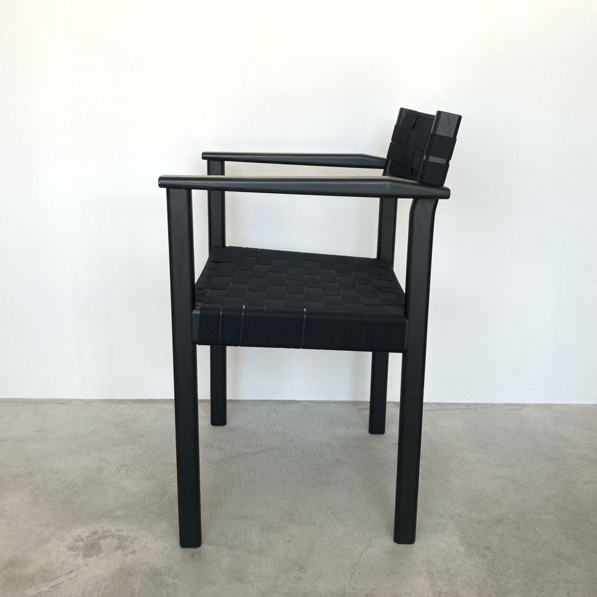 【アウトレット】FORM & REFINE（フォーム&リファイン） / Motif Armchair（モチーフ アームチェア） / Black Stained Oak（オーク ブラックステイン仕上げ） / チェア / No.2