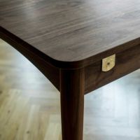 HOUSE OF FINN JUHL（ハウス・オブ・フィンユール） / BOVIRKE TABLE W/EXTENSHION（ボビルケテーブル） / ウォルナット材・オイル仕上げ / 伸長式