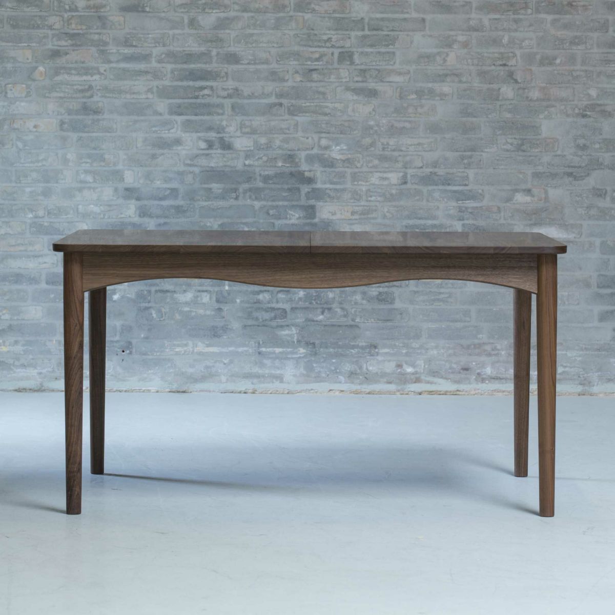 HOUSE OF FINN JUHL（ハウス・オブ・フィンユール） / BOVIRKE TABLE W/EXTENSHION（ボビルケテーブル） / ウォルナット材・オイル仕上げ / 伸長式