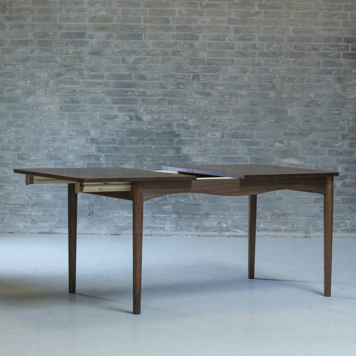 HOUSE OF FINN JUHL（ハウス・オブ・フィンユール） / BOVIRKE TABLE W/EXTENSHION（ボビルケテーブル） / ウォルナット材・オイル仕上げ / 伸長式