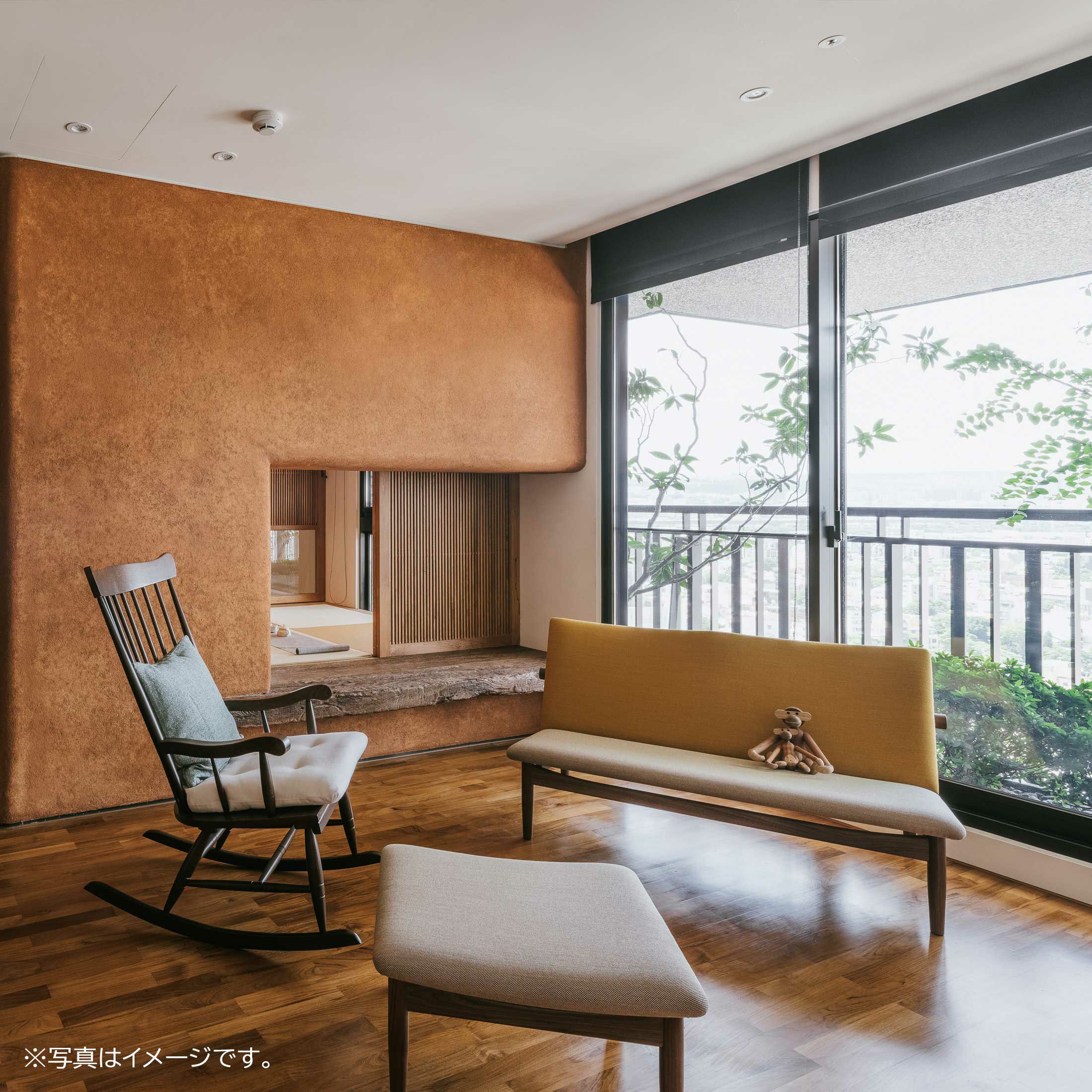 HOUSE OF FINN JUHL（ハウス・オブ・フィンユール） / JAPAN FOOTSTOOL（ジャパンフットスツール） / ウォルナット材・オイル仕上げ / SAHCO（サコ）Nalia 990