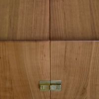 HOUSE OF FINN JUHL（ハウス・オブ・フィンユール） / GLOVE CABINET（グローブキャビネット） / チェリー材・オイル仕上げ / 引き出し付き（WARM AND COLD）