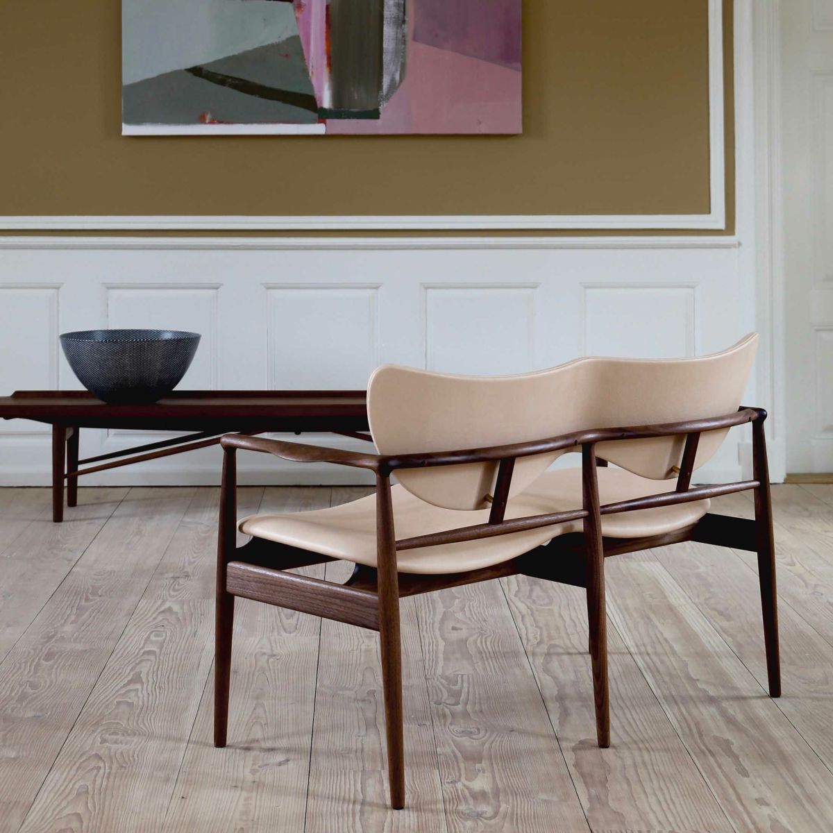 HOUSE OF FINN JUHL（ハウス・オブ・フィンユール） / 48 SOFA BENCH / ウォルナット材・オイル仕上げ・レザー（Vegetal Nature） / ベンチ