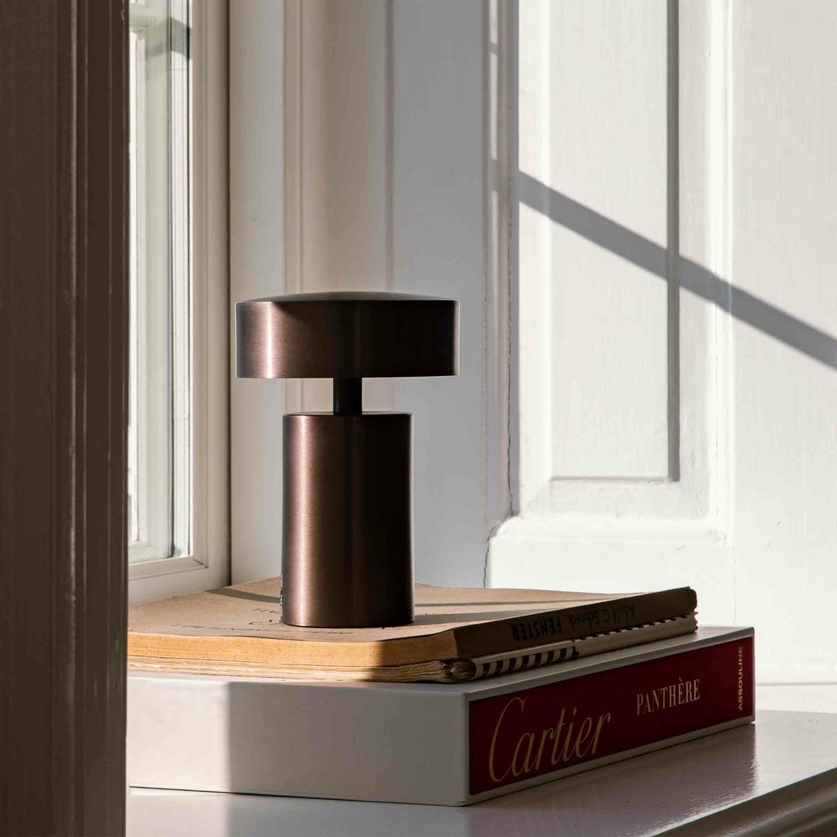 Audo Copenhagen（オドー・コペンハーゲン） / COLUMN PORTABLE LAMP（コラムポータブルランプ） / 全2色 / Table Lamp《レビュー特典付》
