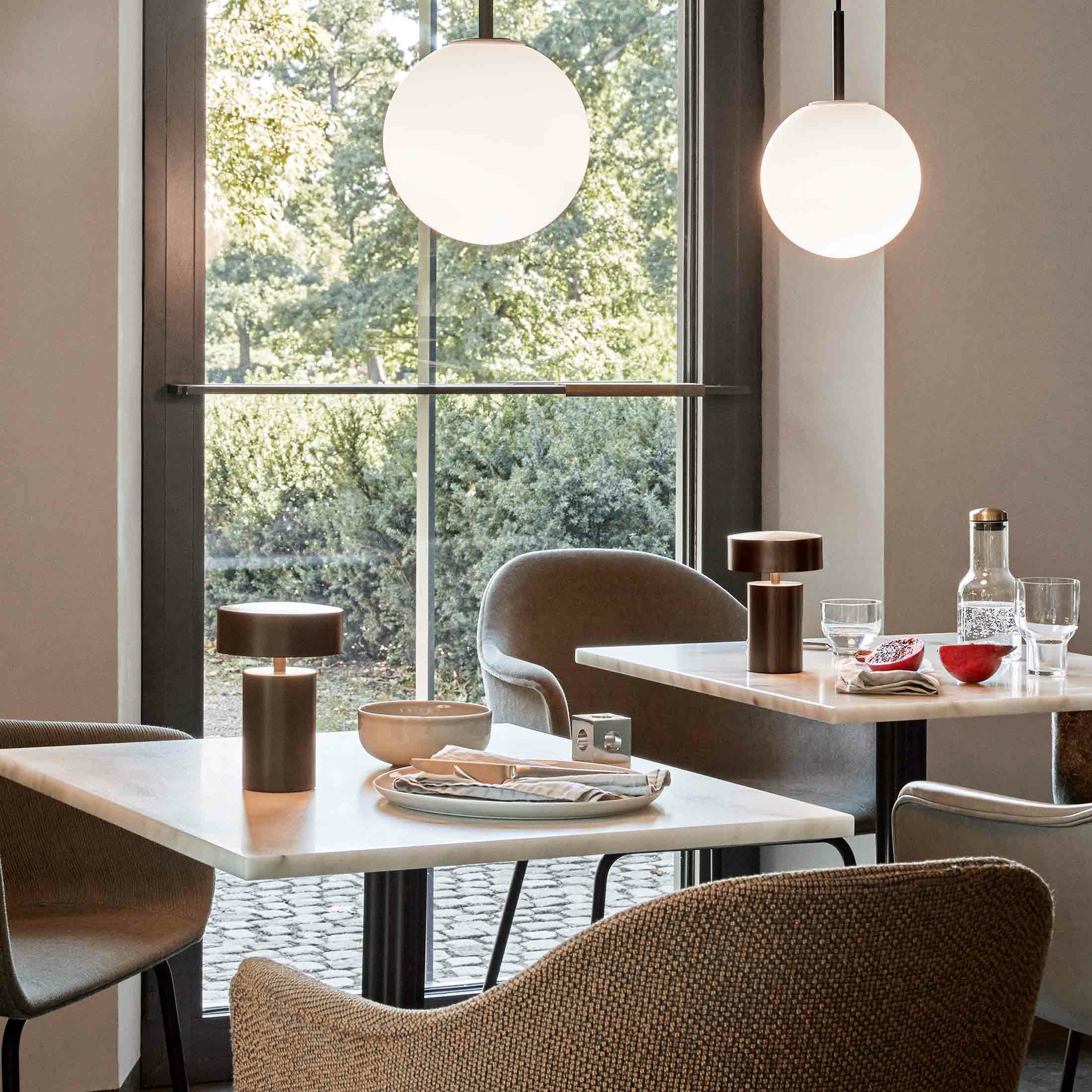 Audo Copenhagen（オドー・コペンハーゲン） / COLUMN PORTABLE LAMP（コラムポータブルランプ） / 全2色 / Table Lamp《レビュー特典付》