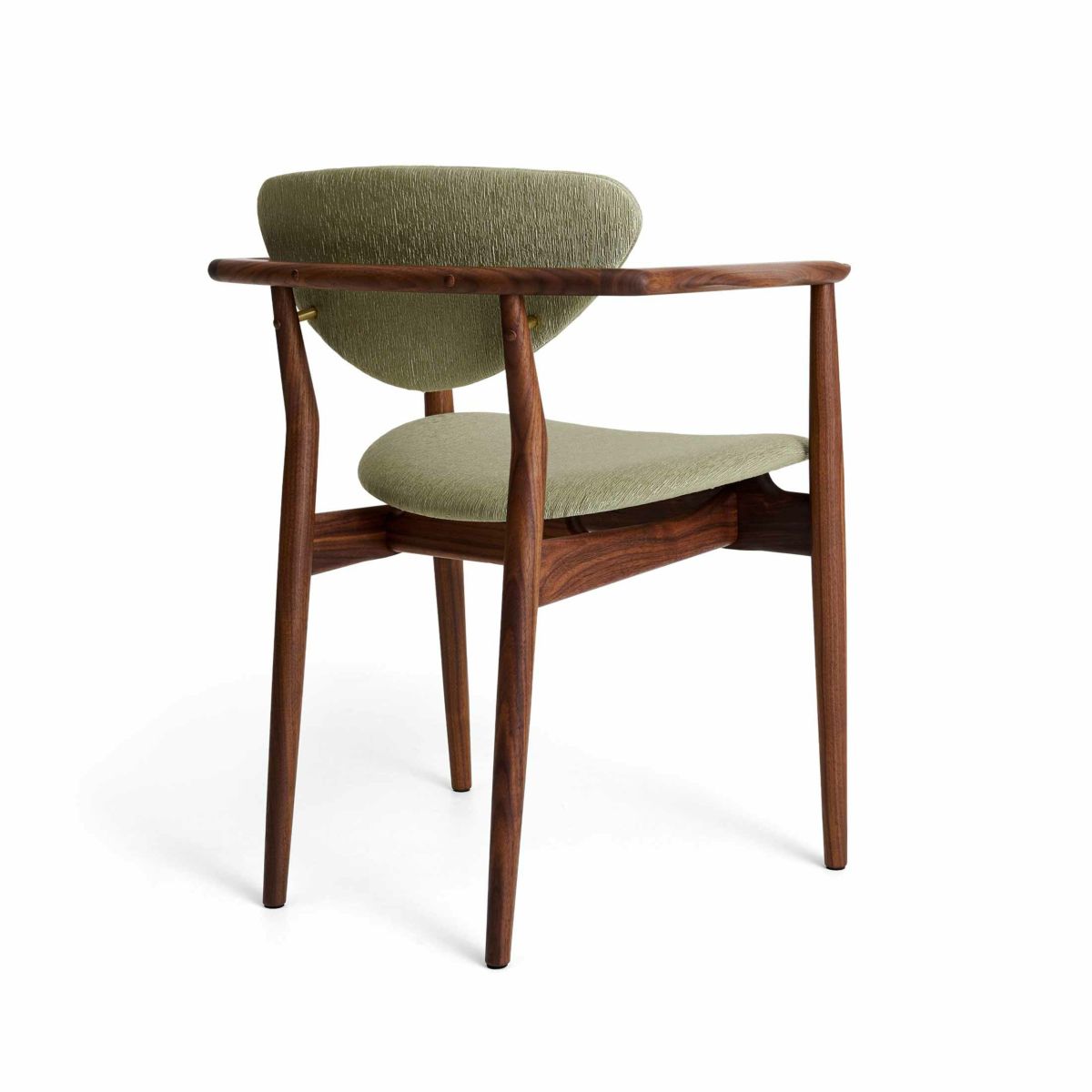 HOUSE OF FINN JUHL（ハウス・オブ・フィンユール） / 109 CHAIR / ウォルナット材・オイル仕上げ / SAHCO（サコ）Beda 970 / アームチェア