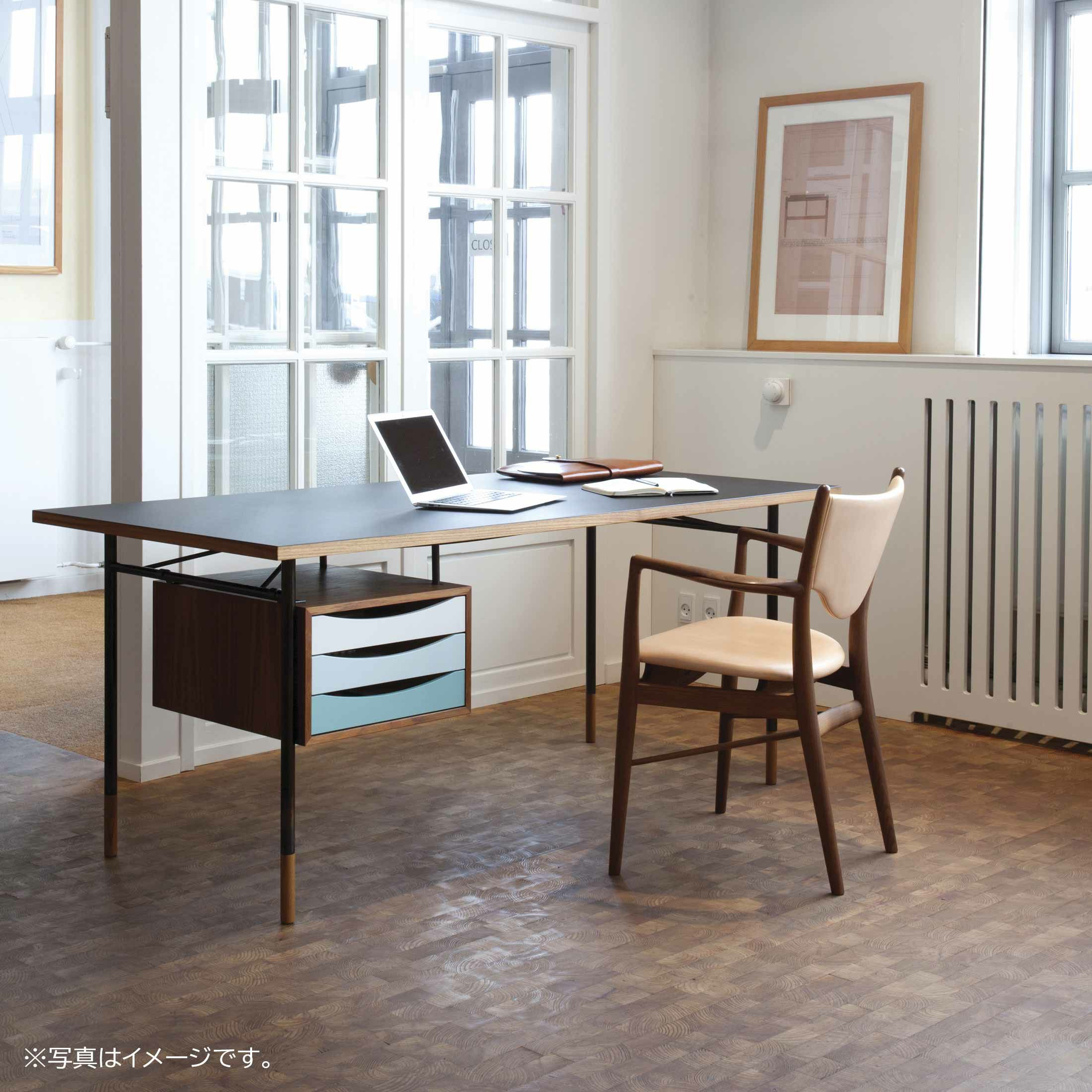 HOUSE OF FINN JUHL（ハウス・オブ・フィンユール） / 46 ARMCHAIR / ウォルナット材・オイル仕上げ・エレガンスレザー（Elegance Black） / アームチェア