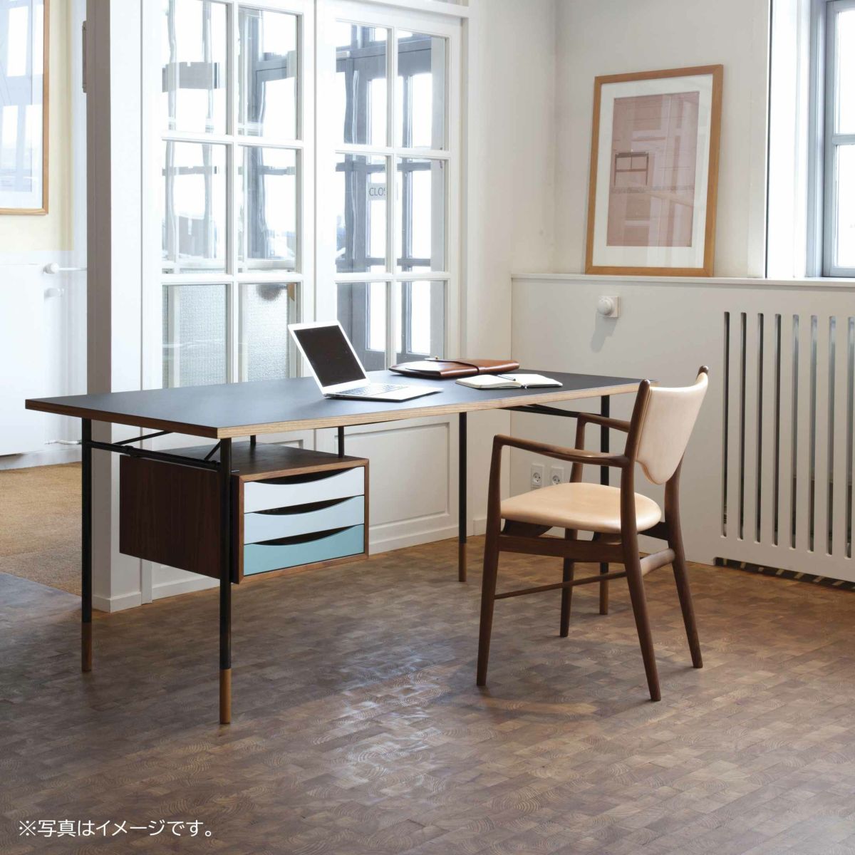 HOUSE OF FINN JUHL（ハウス・オブ・フィンユール） / 46 ARMCHAIR / ウォルナット材・オイル仕上げ・エレガンスレザー（Elegance Black） / アームチェア