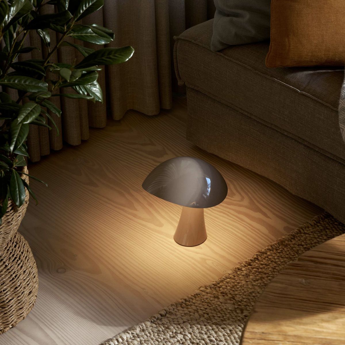 Louis Poulsen（ルイスポールセン） / Rumee 220 Portable Lamp（ルーミー 220 ポータブルランプ） / 全3色 / テーブルランプ