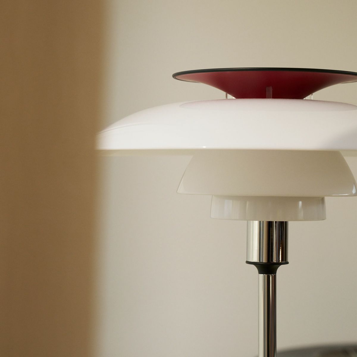 Louis Poulsen（ルイスポールセン） / PH 80 Table Lamp（PH 80 テーブルランプ） / 全2色 / テーブルランプ