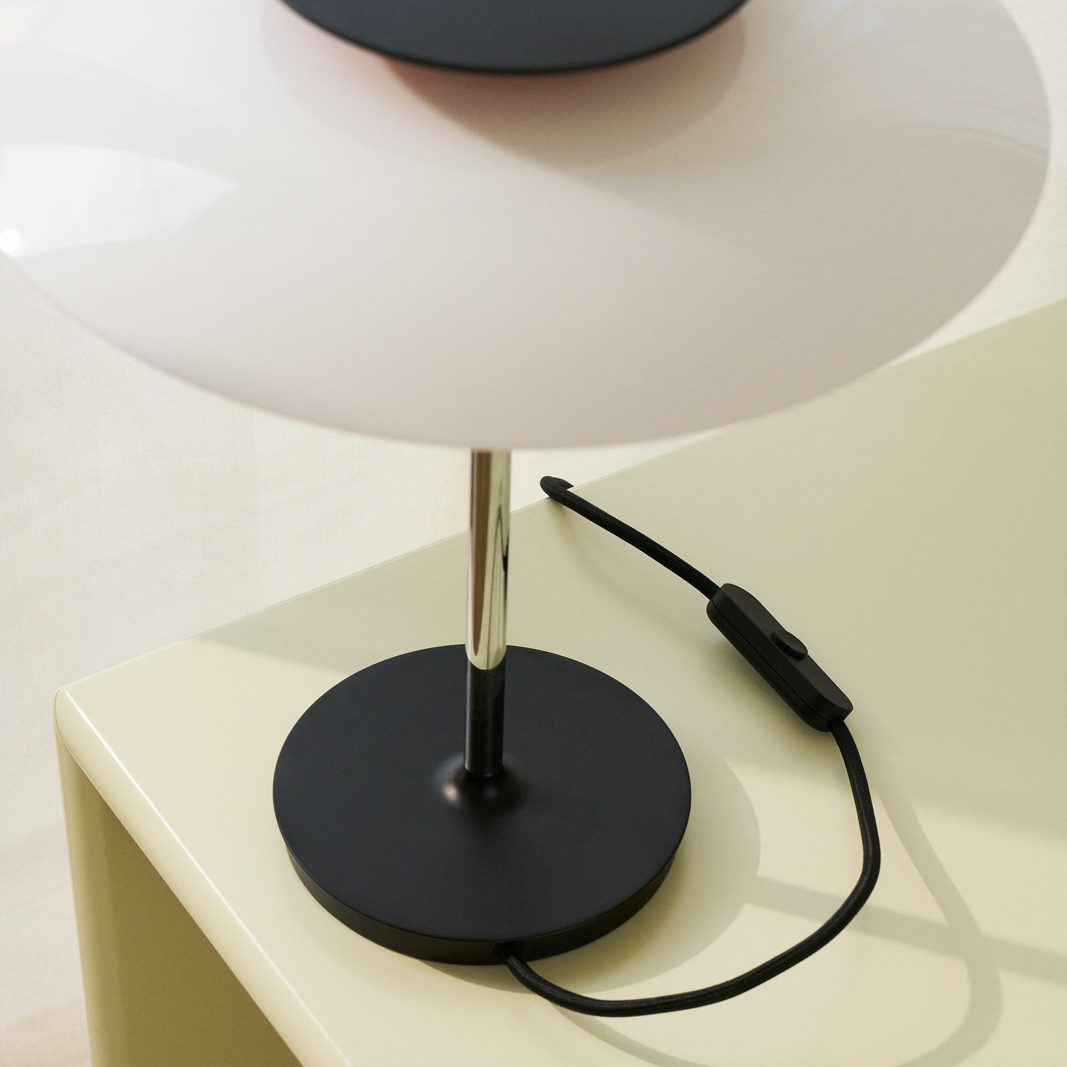 Louis Poulsen（ルイスポールセン） / PH 80 Table Lamp（PH 80 テーブルランプ） / 全2色 / テーブルランプ