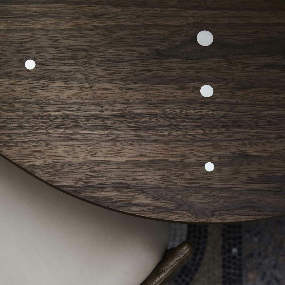 HOUSE OF FINN JUHL（ハウス・オブ・フィンユール） / SMALL SILVER TABLE（スモールシルバーテーブル） / ウォルナット材・オーク材・ダークオイル仕上げ