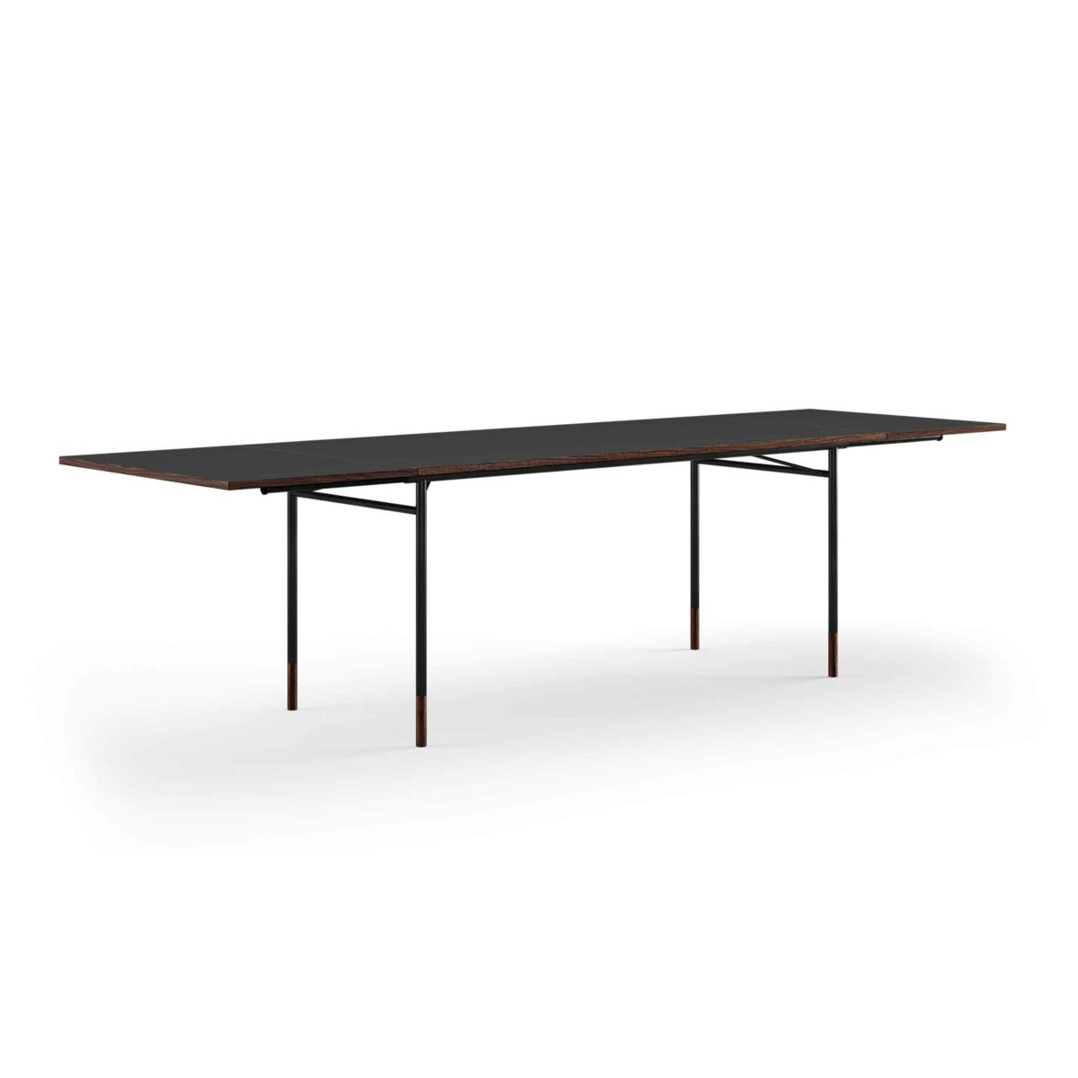 HOUSE OF FINN JUHL（ハウス・オブ・フィンユール） / NYHAVN DINING TABLE（ニューハウンダイニングテーブル） / ウォルナット材・オイル仕上げ・ブラックリノリウム天板