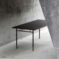 HOUSE OF FINN JUHL（ハウス・オブ・フィンユール） / NYHAVN DESK（ニューハウンデスク） / ウォルナット材・オイル仕上げ・ブラックリノリウム天板 / W136cm