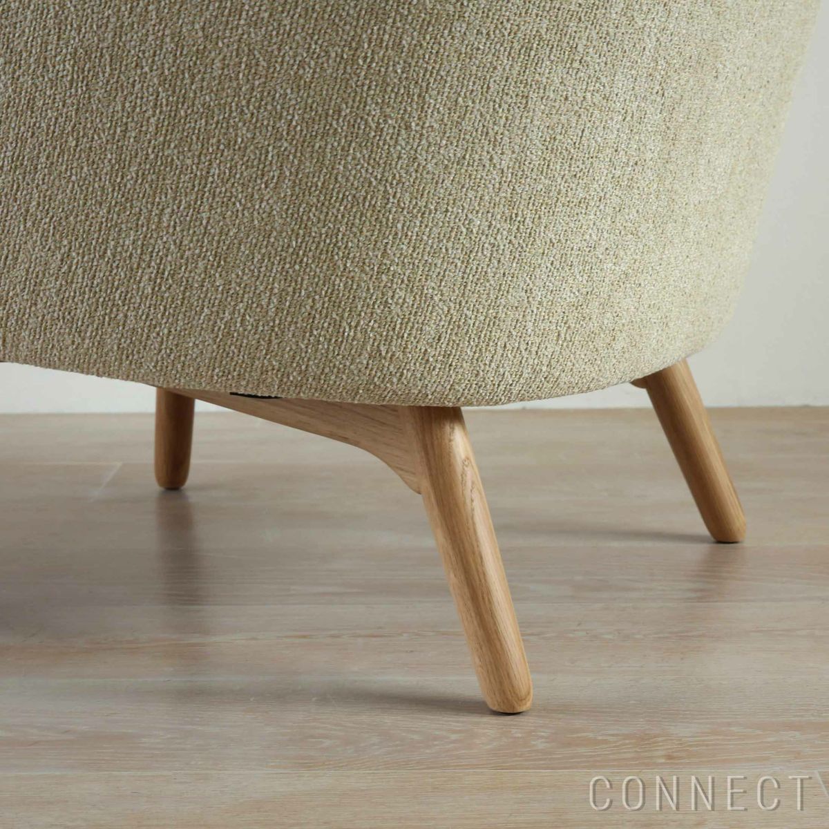 FRITZ HANSEN（フリッツ・ハンセン） / FRI（フリチェア） / ウッドベース / Sunniva（スニバ）233 ライトベージュ×Moss（モス）0019 / ラウンジチェア