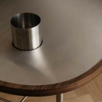 HOUSE OF FINN JUHL（ハウス・オブ・フィンユール） / ROSS COFFEE TABLE（トレイテーブル） / ウォルナット材・オイル仕上げ / コーヒーテーブル