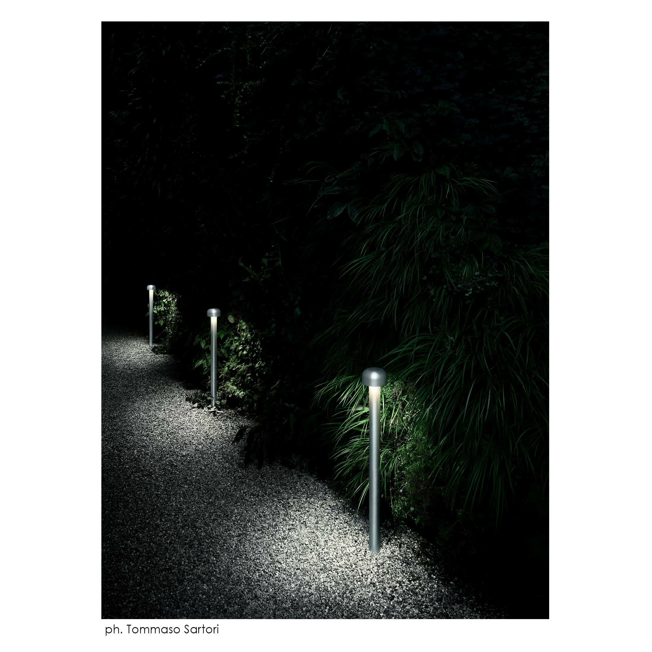 FLOS（フロス） / BELLHOP BOLLARD 850（ベルホップ ボラード） / H380 / 3000K / 全6色 / 庭園灯