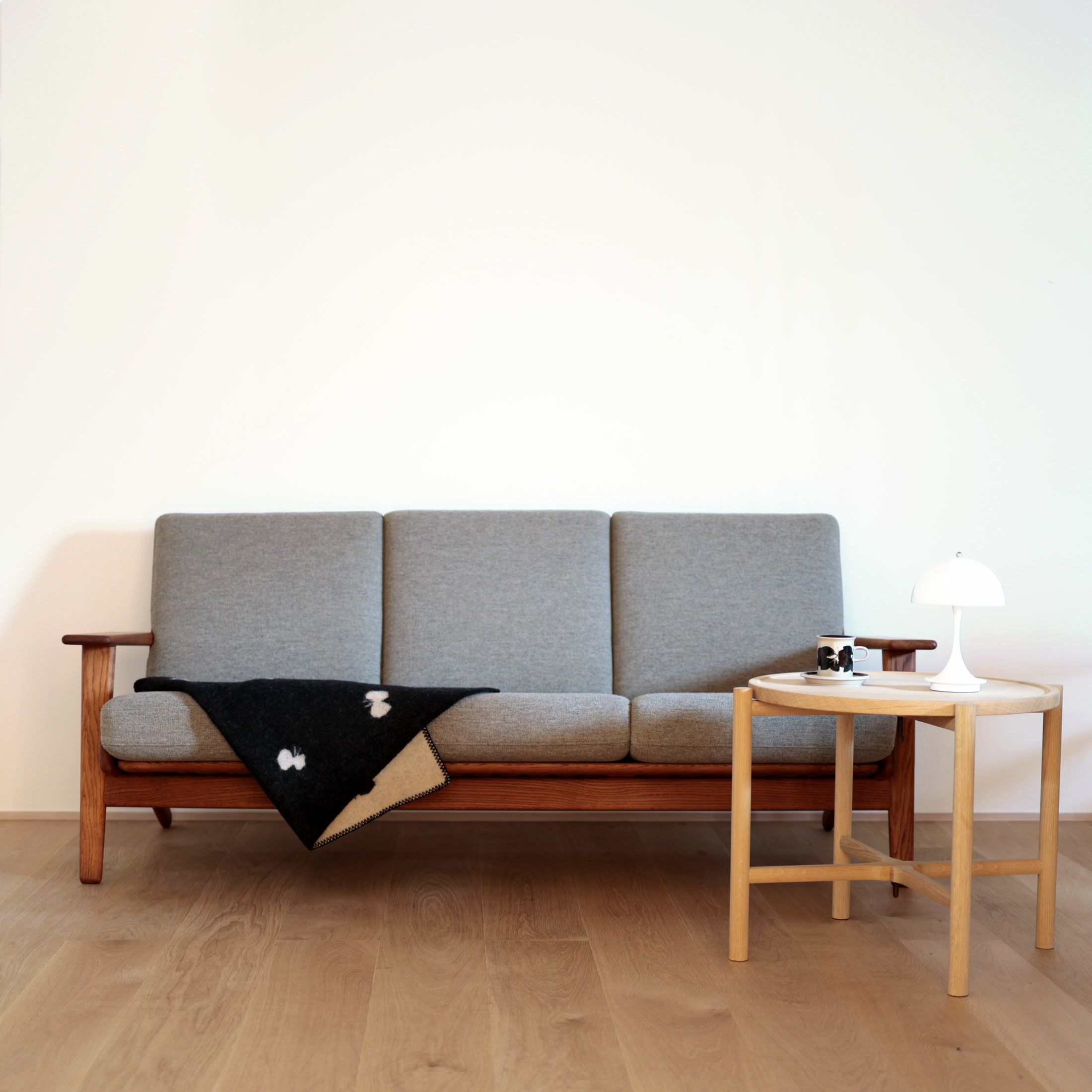 Hans J. Wegner（ハンス J. ウェグナー） / GE290 3シーター（vd2211