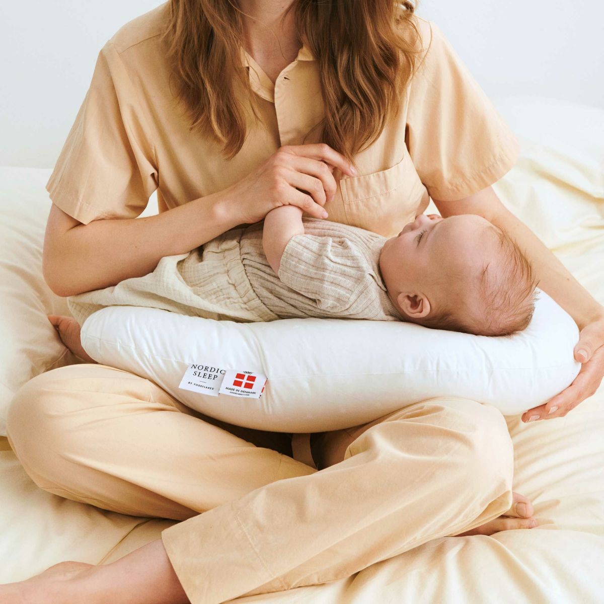 NORDIC SLEEP（ノルディック スリープ） / ノルディック スリープ ナーシングピロー（授乳サポート枕） / カバー付き / ボディピロー
