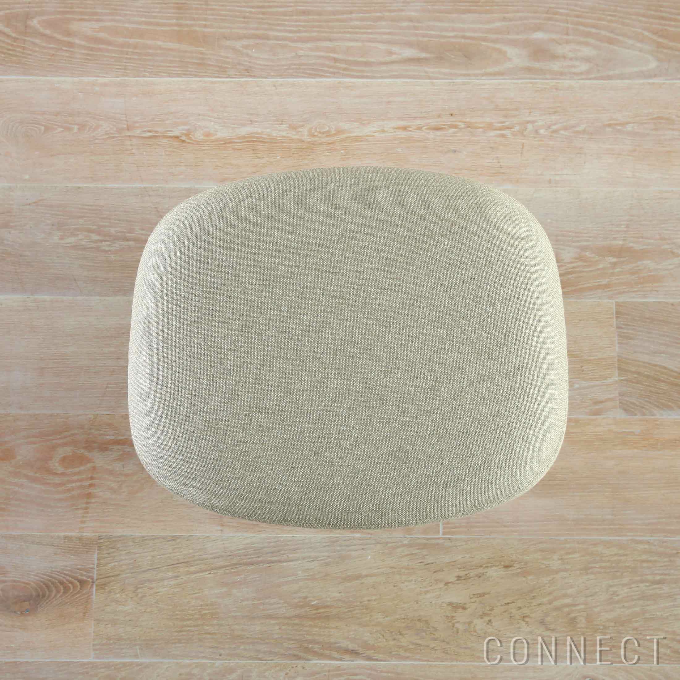 FRITZ HANSEN（フリッツ・ハンセン） / FRI FOOT STOOL（フリチェア用フットスツール） / ウッドベース / Sunniva（スニバ）233 ライトベージュ×Moss（モス）0019