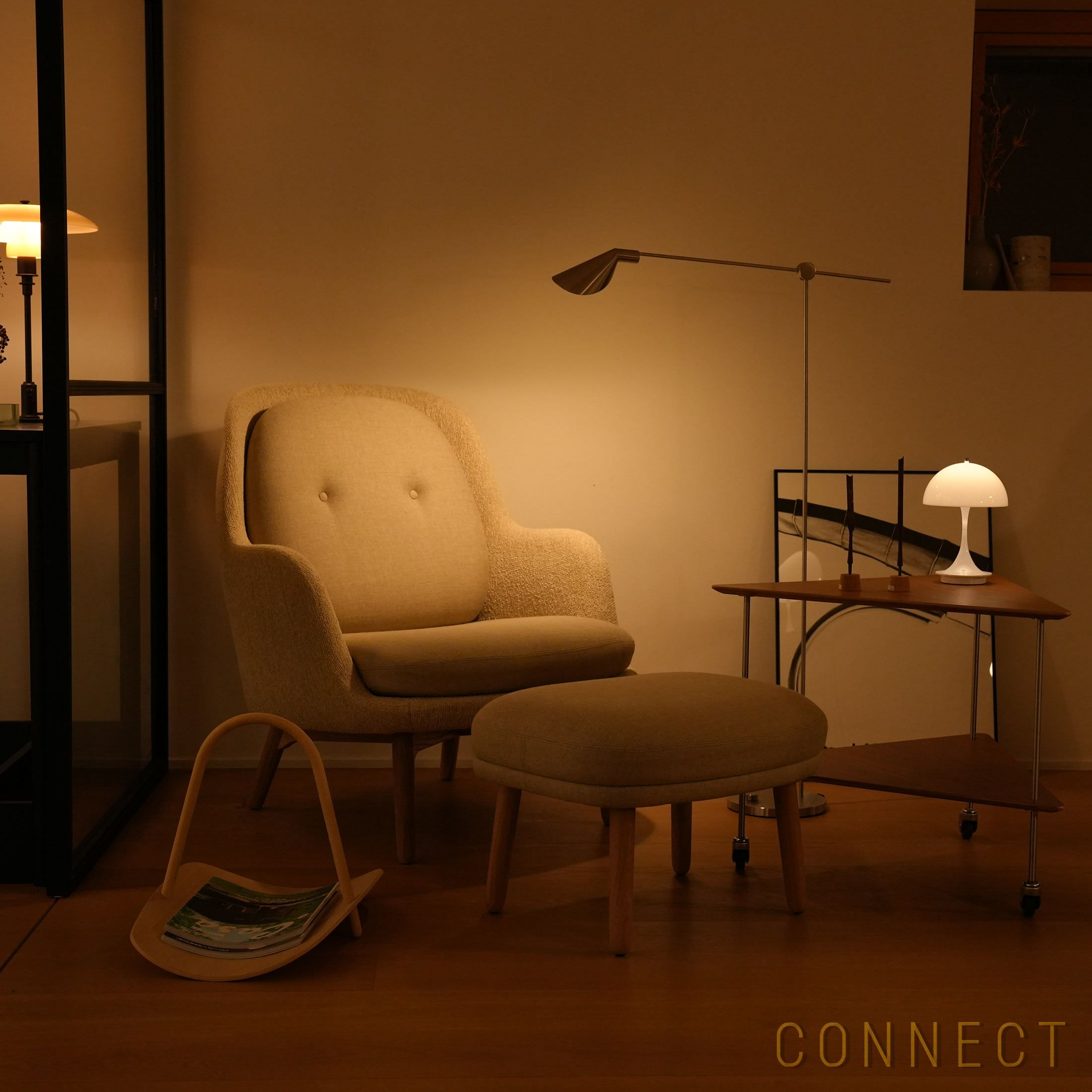 FRITZ HANSEN（フリッツ・ハンセン） / FRI FOOT STOOL（フリチェア用フットスツール） / ウッドベース / Sunniva（スニバ）233 ライトベージュ×Moss（モス）0019