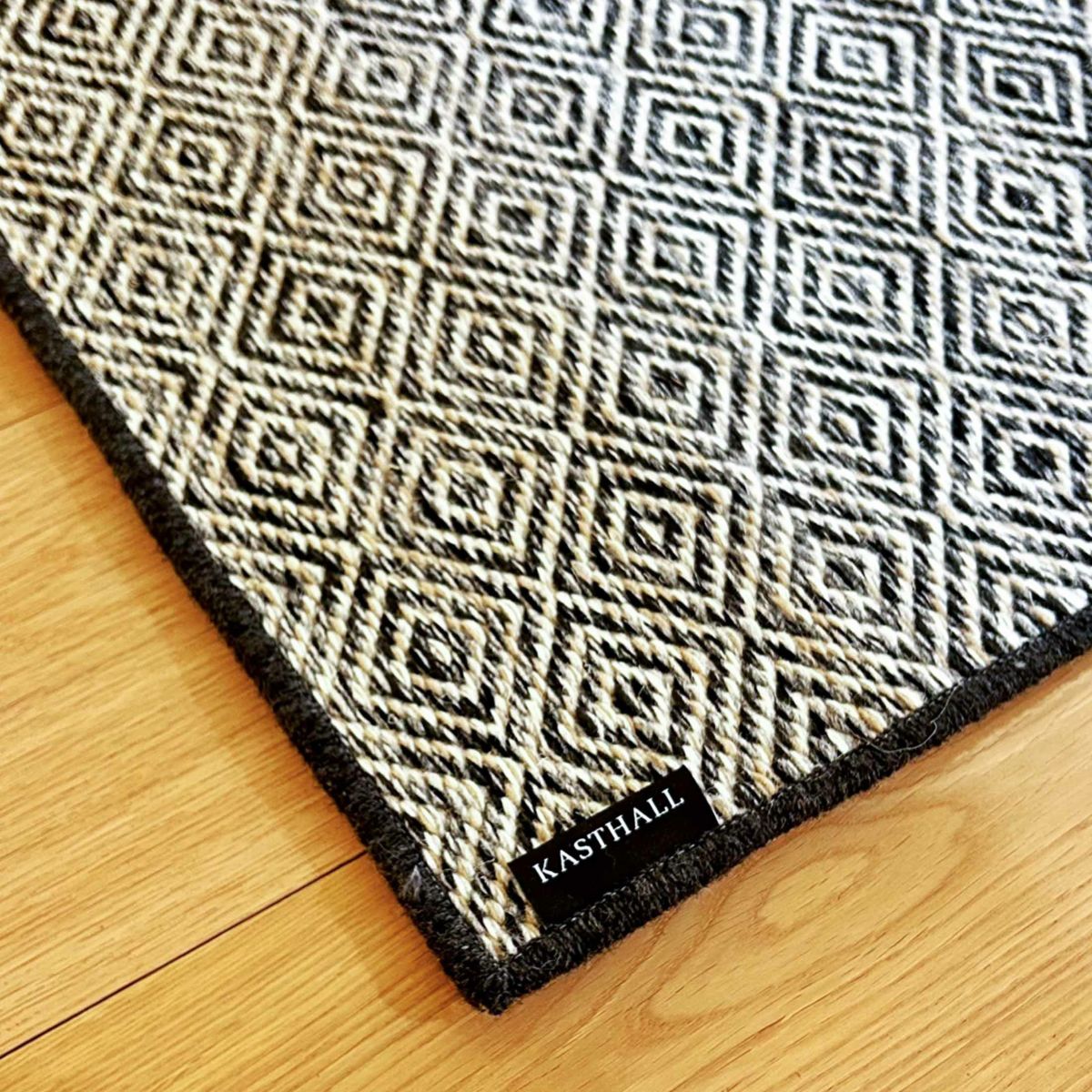 KASTHALL（カスタール） / GOOSE EYE ICON（グース アイ アイコン） / Soho 580（60×90cm） / ラグ'《滑り止めプレゼント》