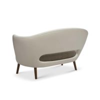 HOUSE OF FINN JUHL（ハウス・オブ・フィンユール） / WILLADSEN SOFA（ウィラドセンソファ） / ウォルナット材・オイル仕上げ / Hallingdal 100・270（ハリンダル）