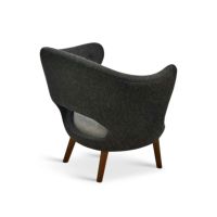 HOUSE OF FINN JUHL（ハウス・オブ・フィンユール） / WILLADSEN CHAIR（ウィラドセンチェア） / ウォルナット材・オイル仕上げ / Hallingdal 180・130（ハリンダル） / ラウンジチェア