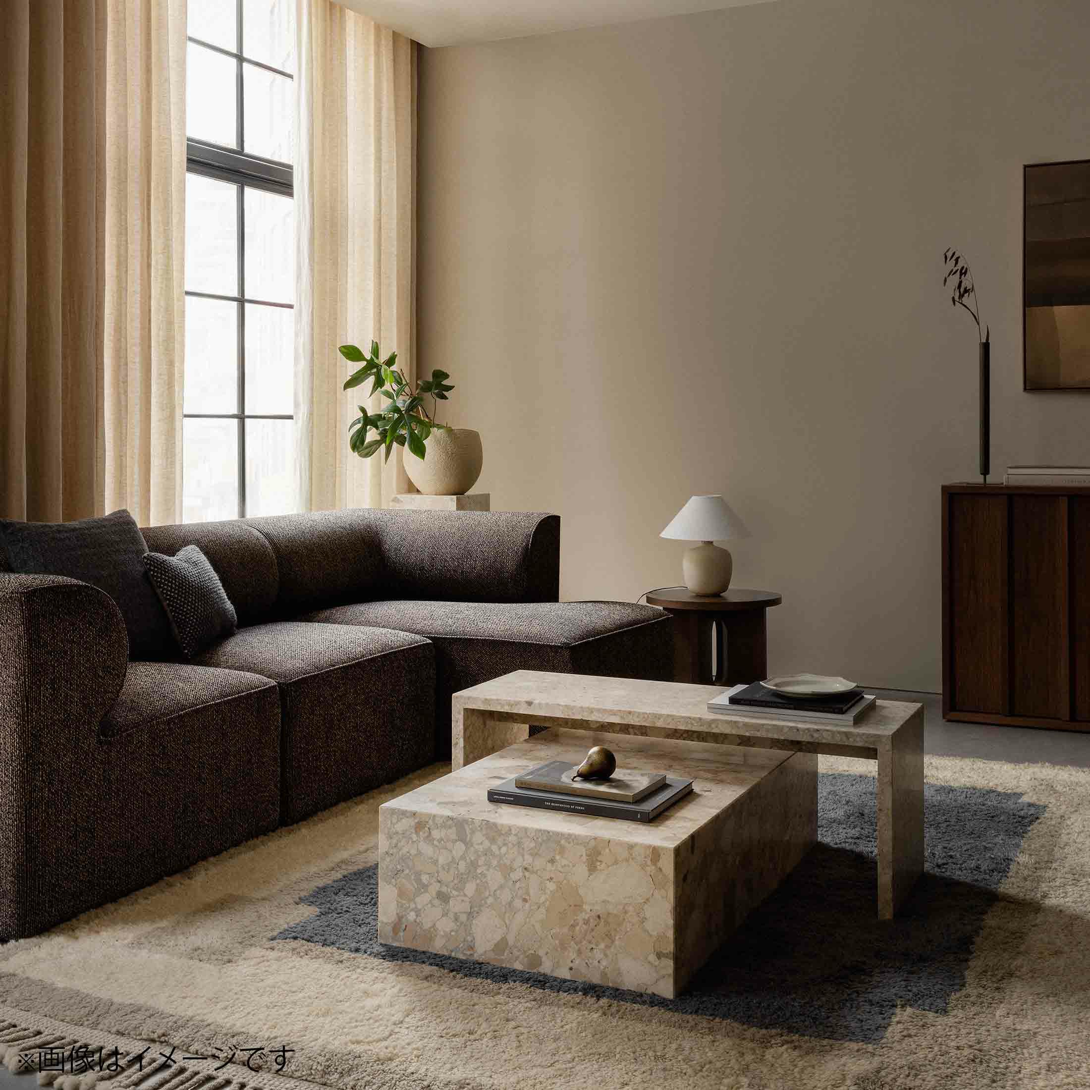 Audo Copenhagen（オドー・コペンハーゲン） / PLINTH BRIDGE（プリンス ブリッジ） / 大理石 / 全5色 / テーブル