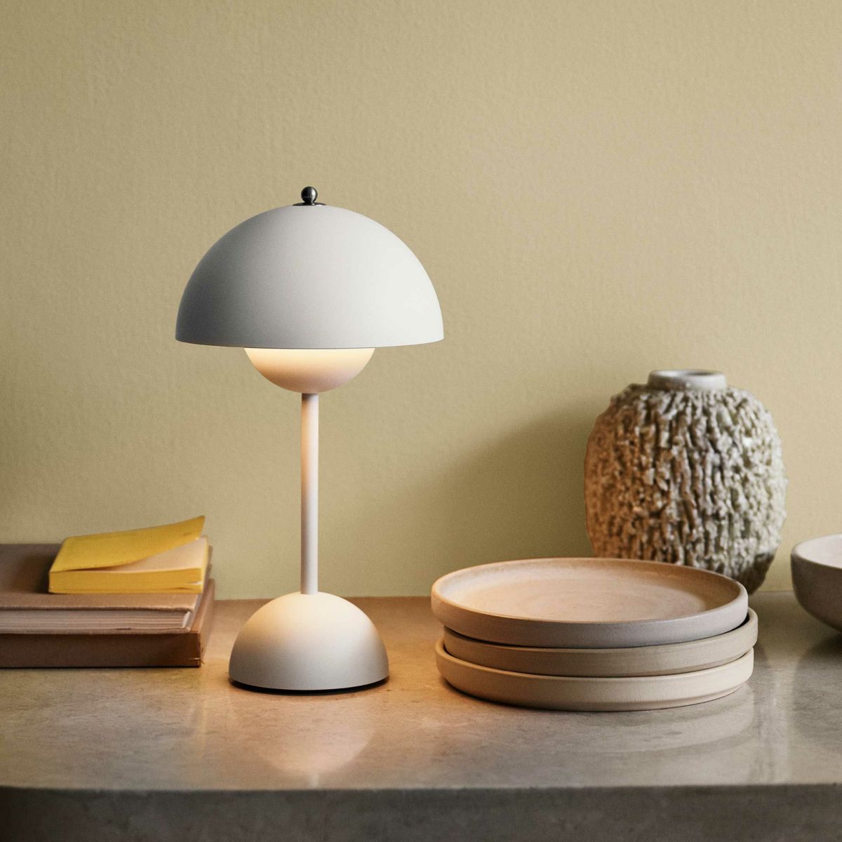 &Tradition（アンドトラディション） / Flowerpot Portable VP9 MG（フラワーポット ポータブル VP9 MG） / マットカラー / 全3色 / テーブルランプ