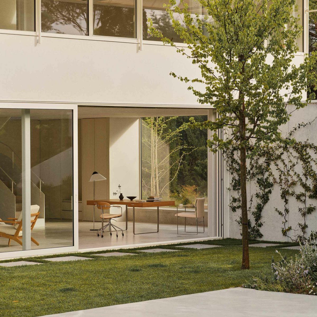 CARL HANSEN & SON（カール・ハンセン＆サン） / CH621 SWIVEL CHAIR（スウィベルチェア） / オーク材・オイル仕上げ・ステンレススチール脚 / Sif 90 / キャスター付きチェア