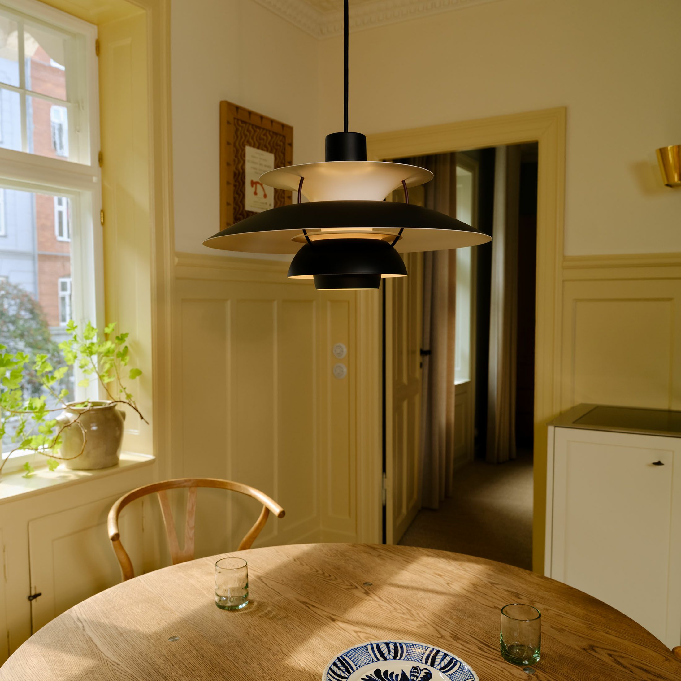 Louis Poulsen（ルイスポールセン） / PH 5 Black Edition 2025（ブラック・エディション） / ペンダントライト