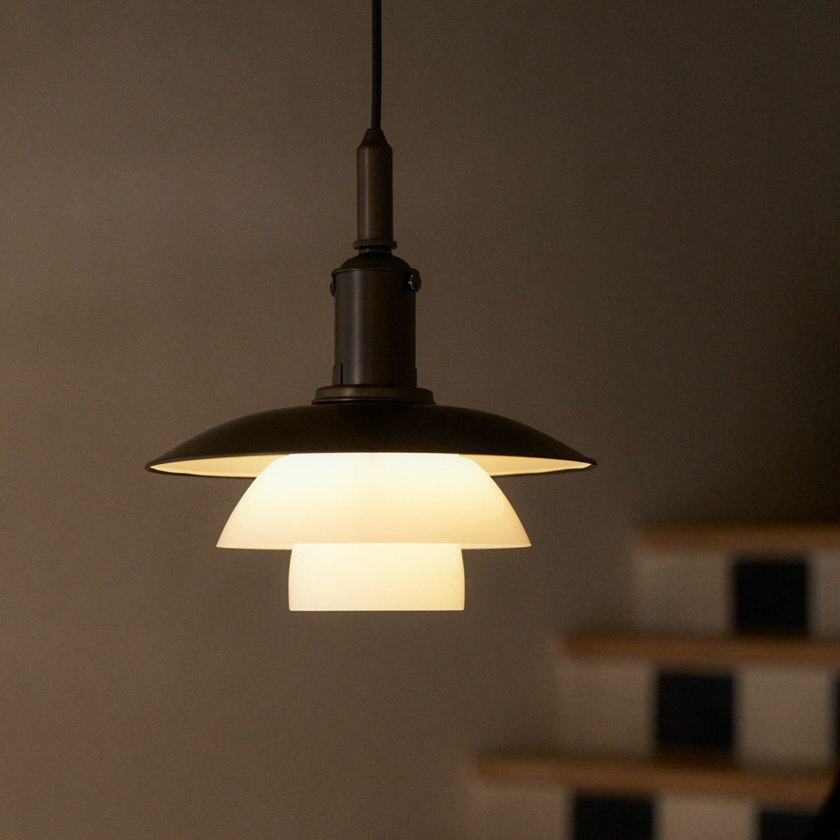 Louis Poulsen（ルイスポールセン） / PH 3/3 Aged Brass Opal Pendant（エイジド・ブラス オパール ペンダント） / ペンダントライト