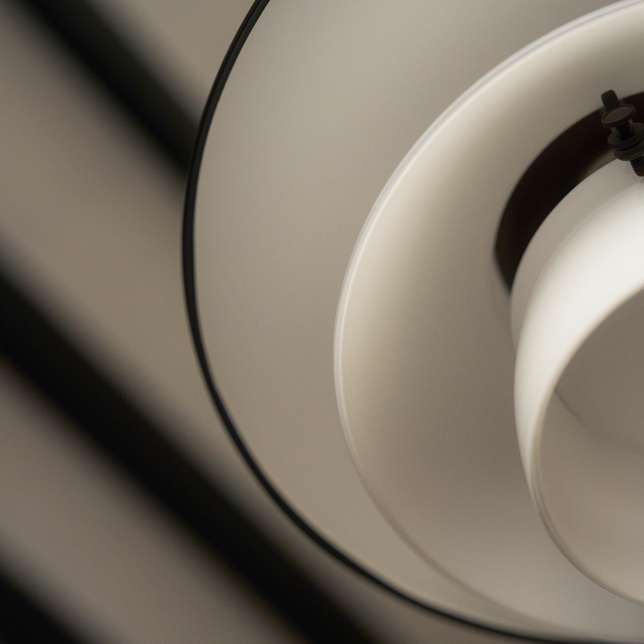 Louis Poulsen（ルイスポールセン） / PH 3/3 Aged Brass Opal Pendant（エイジド・ブラス オパール ペンダント） / ペンダントライト