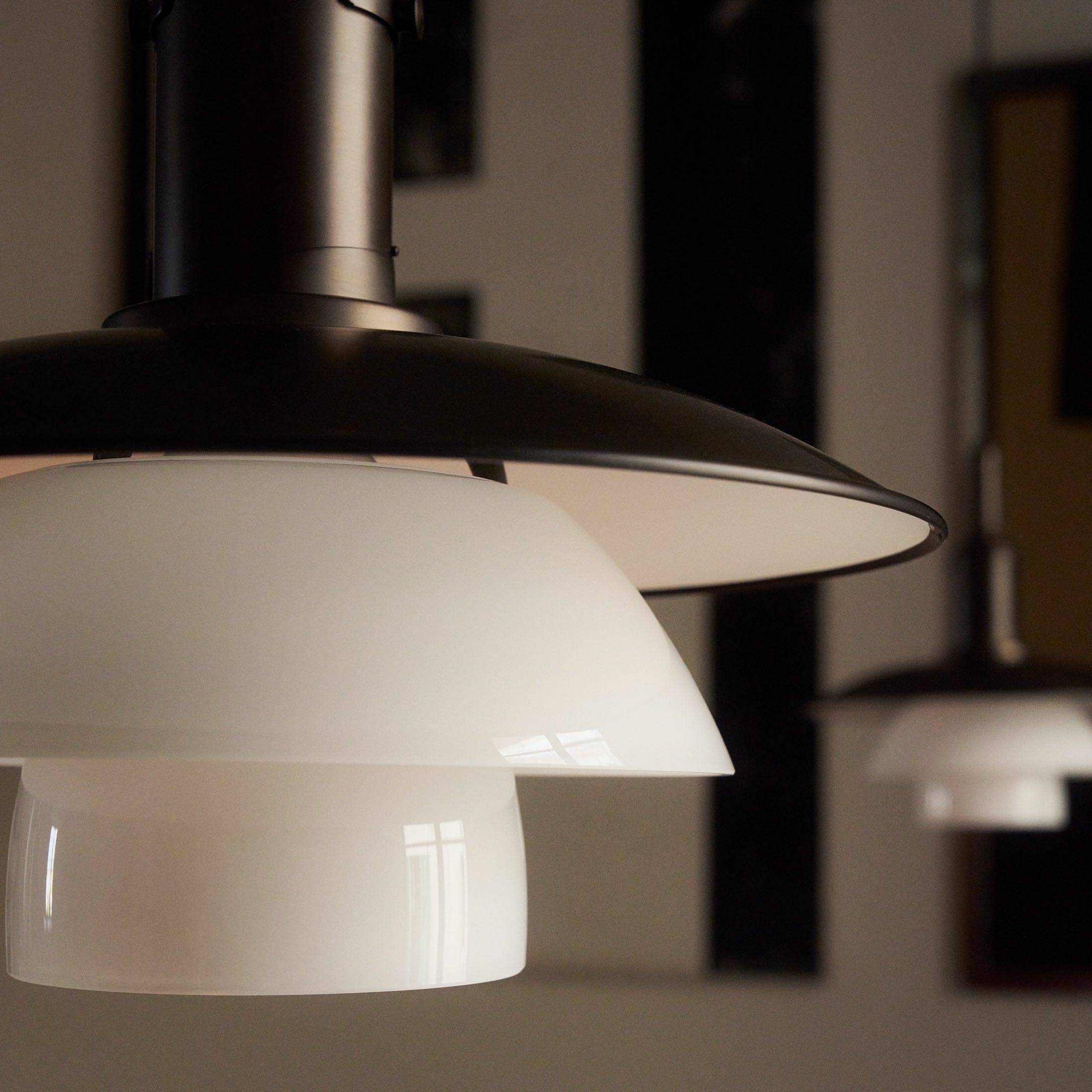 Louis Poulsen（ルイスポールセン） / PH 3/3 Aged Brass Opal Pendant（エイジド・ブラス オパール ペンダント） / ペンダントライト