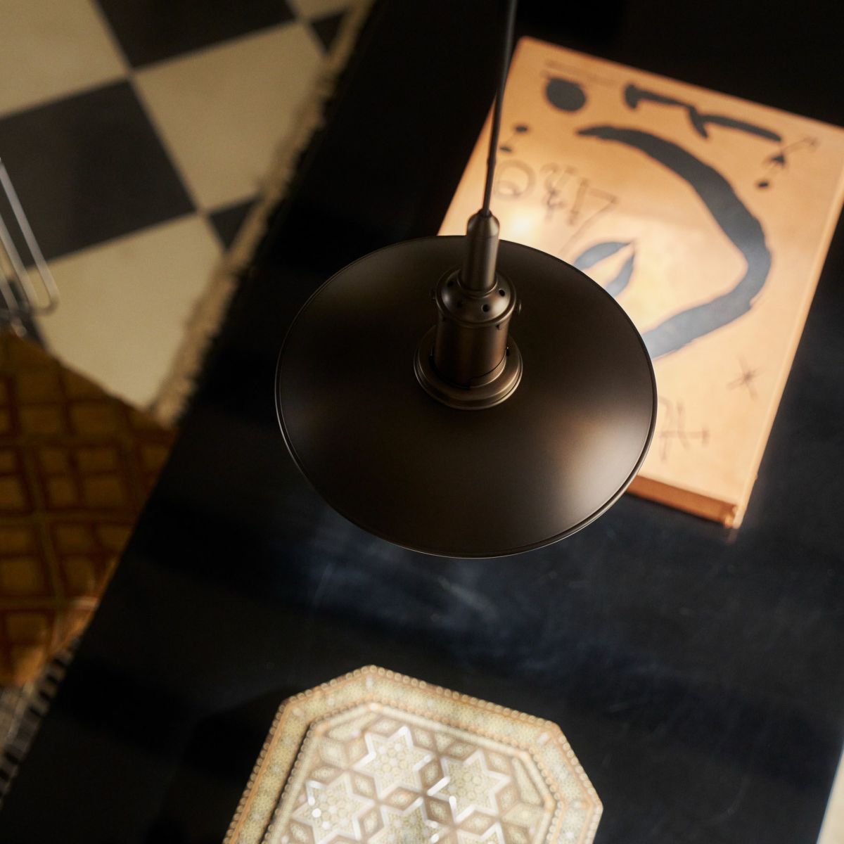 Louis Poulsen（ルイスポールセン） / PH 3/3 Aged Brass Opal Pendant（エイジド・ブラス オパール ペンダント） / ペンダントライト