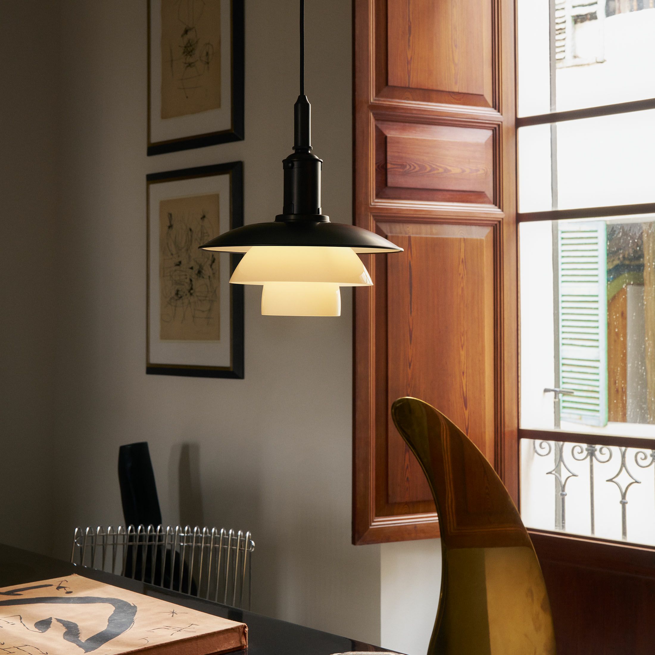 Louis Poulsen（ルイスポールセン） / PH 3/3 Aged Brass Opal Pendant（エイジド・ブラス オパール ペンダント） / ペンダントライト