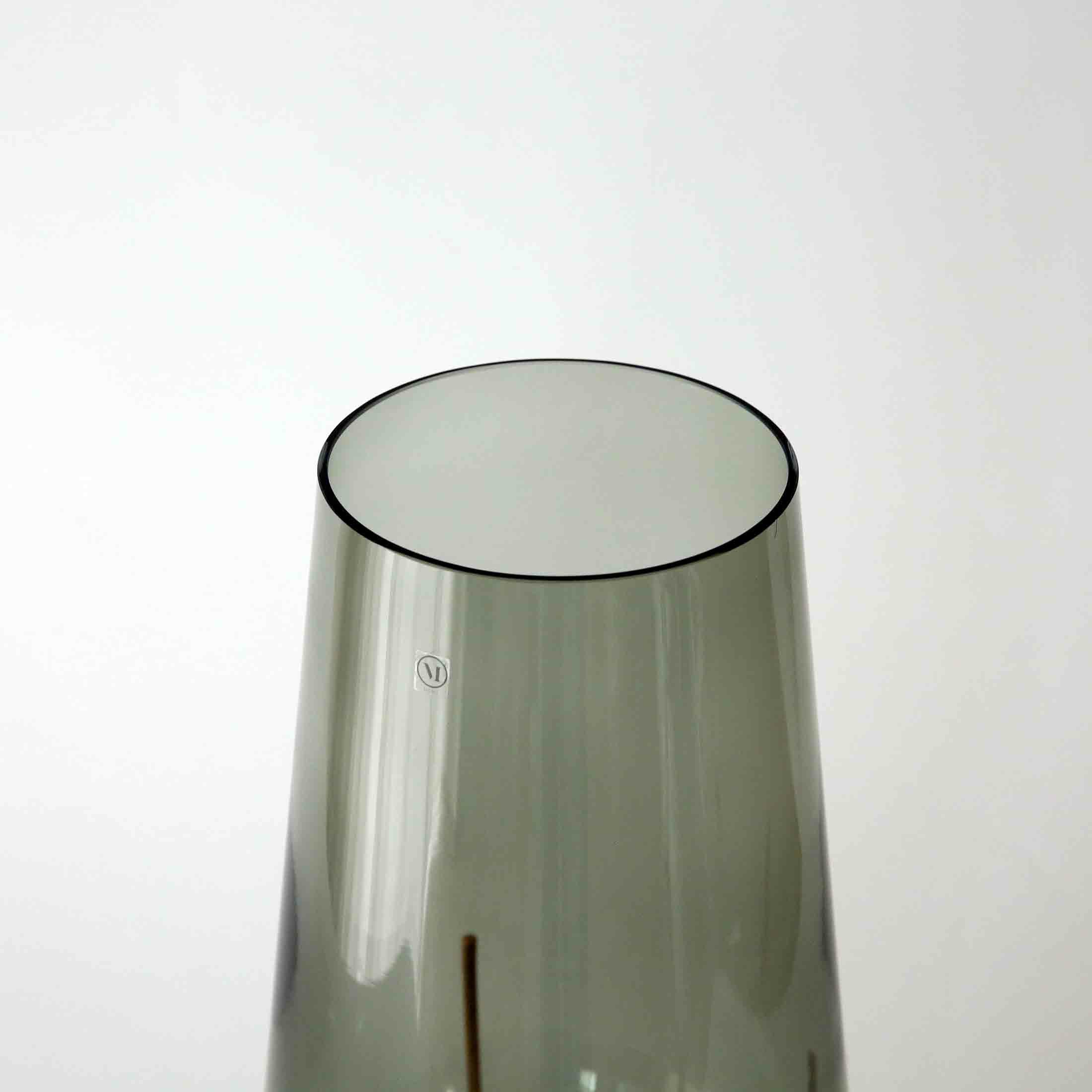 Audo Copenhagen（オドー・コペンハーゲン） / ÉCHASSE BASE M （イシャスベースM） / Smoked Glass / フラワーベース