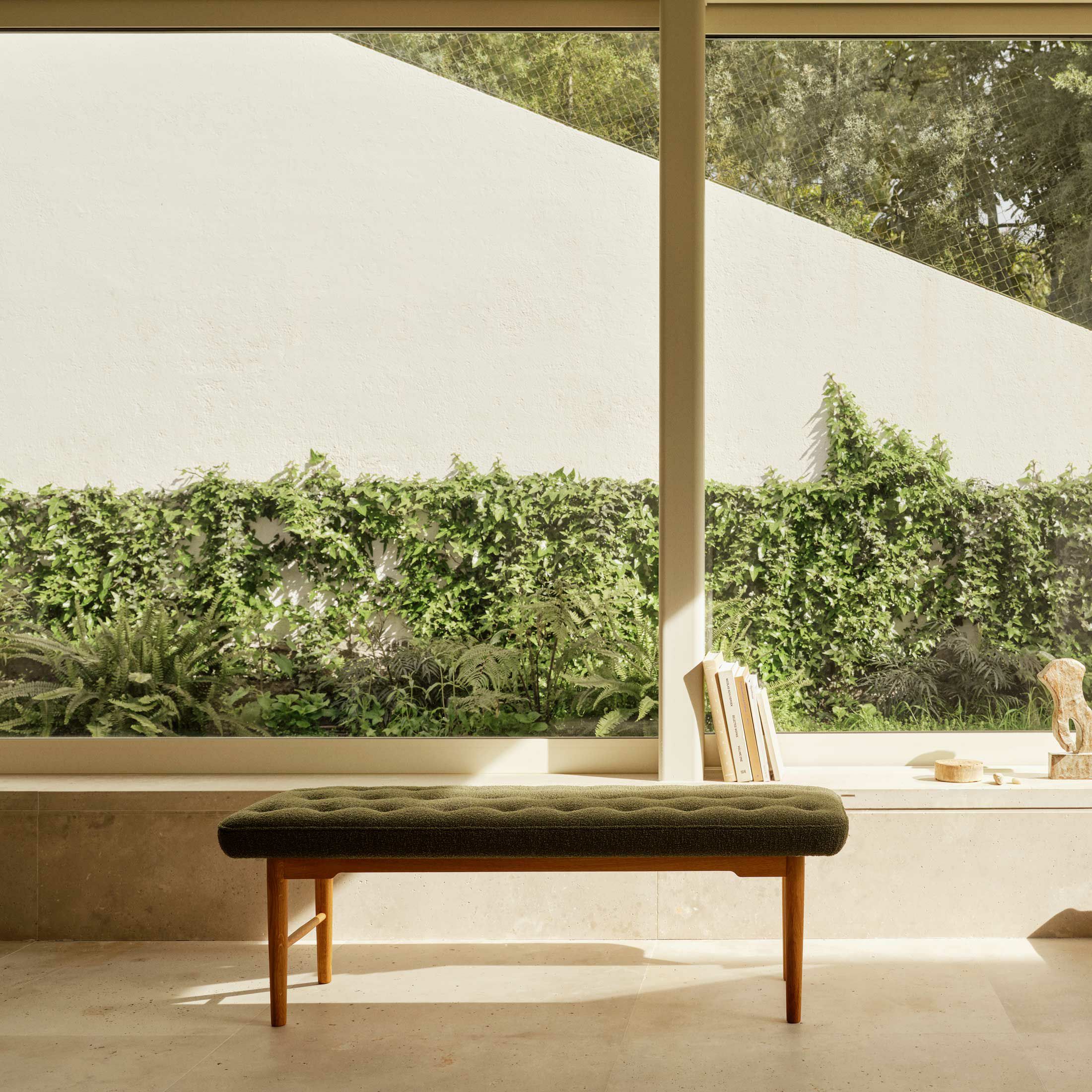 CARL HANSEN & SON（カール・ハンセン＆サン） / VLA75S FOYER SERIES（ホイエ ベンチ） / オーク材・オイル仕上げ / Tiree 9667