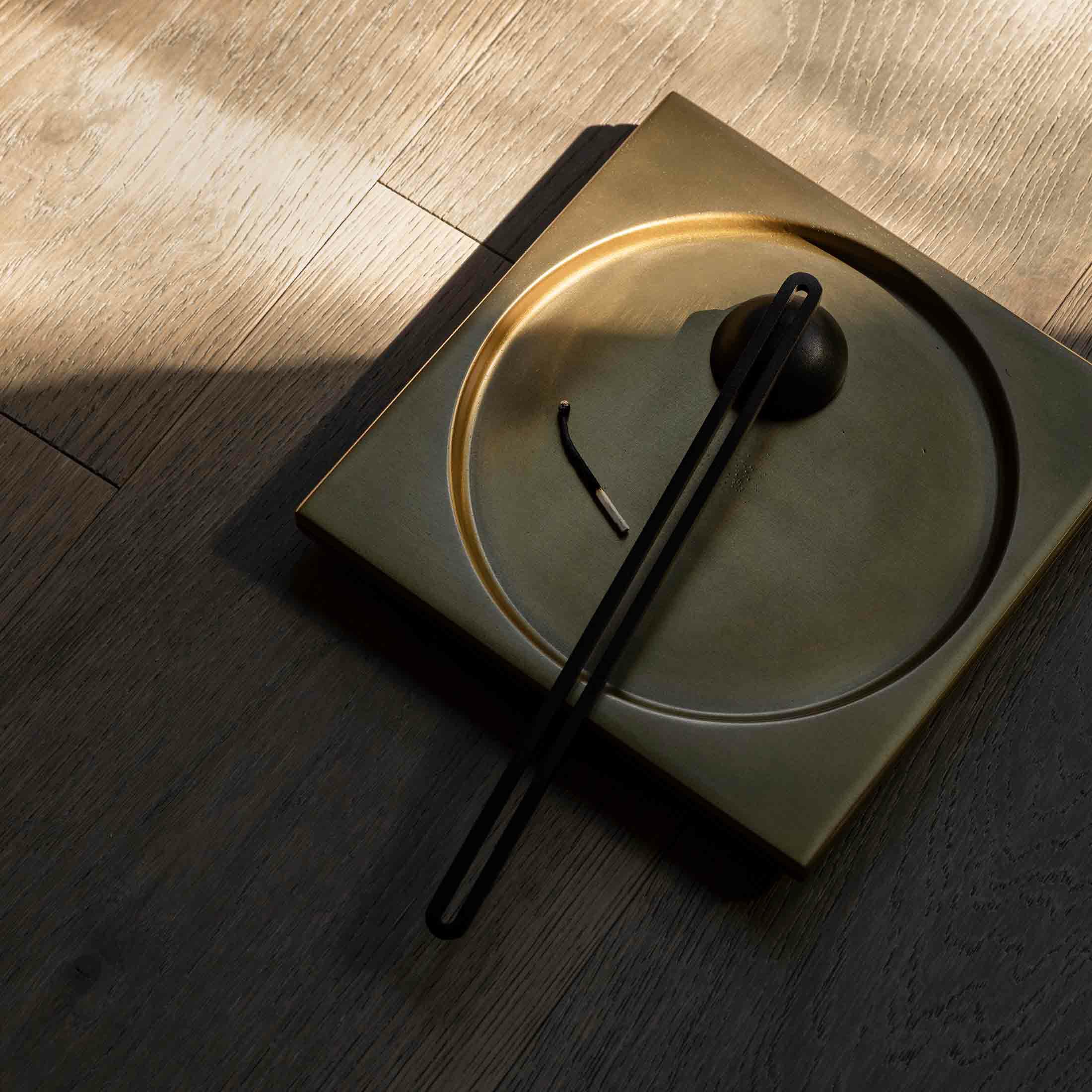 Audo Copenhagen（オドー・コペンハーゲン） / DIVOT TRAY （ディッボットトレイ） / Brass / トレイ