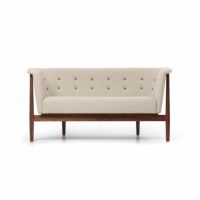 CARL HANSEN & SON（カール・ハンセン＆サン） / ND52-2 VITA SOFA（ヴィタソファ） / ウォルナット材・オイル仕上げ / Hallingdal 0200（ハリンダル） / ボタン：Sif 95 / ソファ