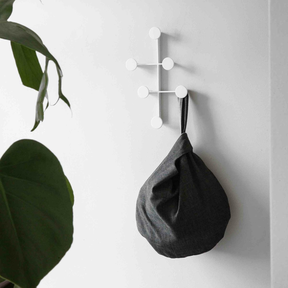 Audo Copenhagen（オドー・コペンハーゲン） / Afteroom Coat Hanger（アフタールーム コートハンガー） / 全3色 / コートハンガー