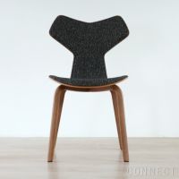 FRITZ HANSEN（フリッツ・ハンセン） / GRAND PRIX（グランプリチェア） / ウッドレッグ / ウォルナット / フロントパディング / VANIR 373（ヴァニール）グラナイトブラウン